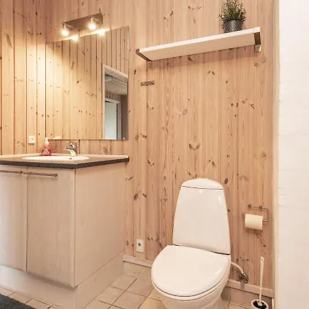 8 Person In Lb K Holiday home Aalbaek