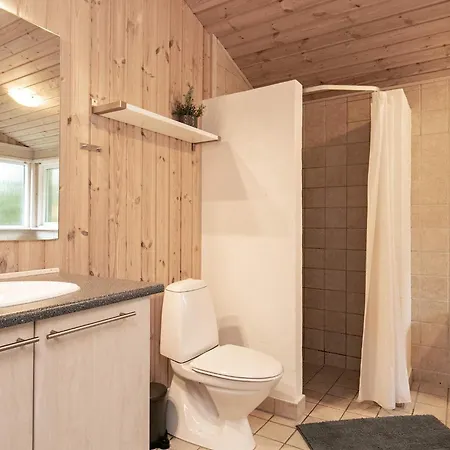 8 Person In Semesterbostad Ålbæk