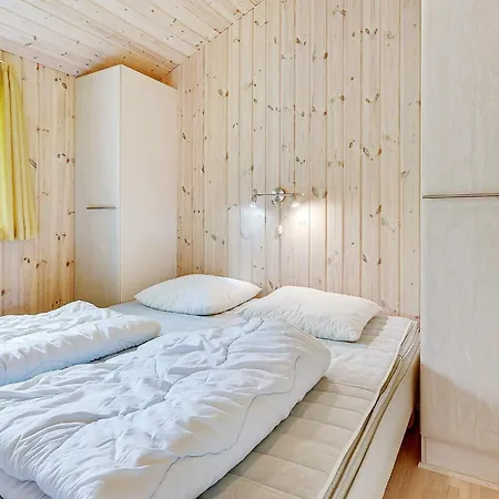 8 Person In * Ålbæk