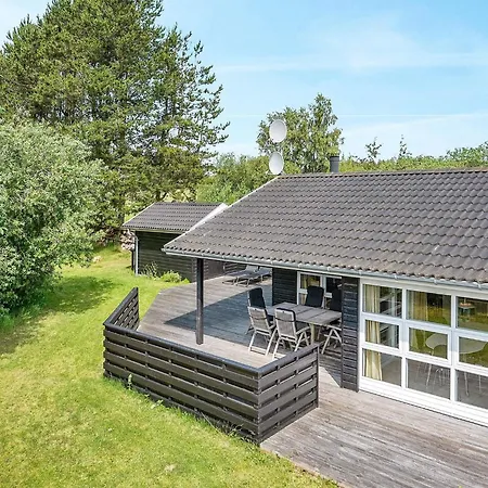 4 Star In Ålbæk